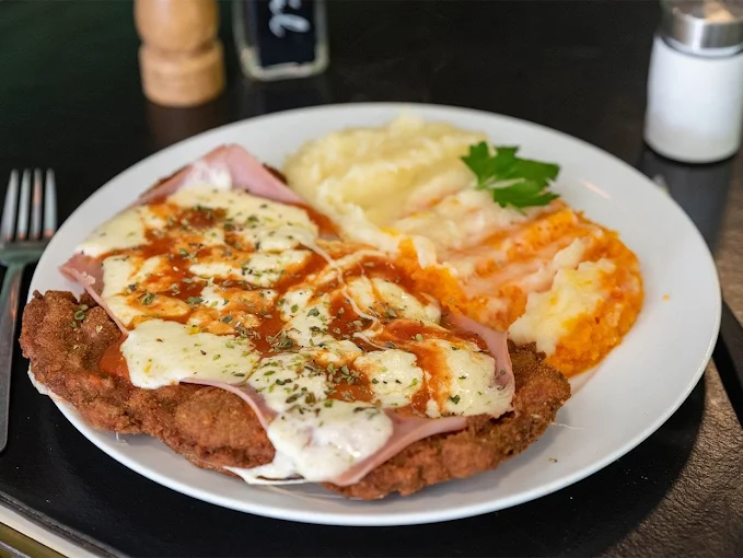 Milanesa Napolitana
